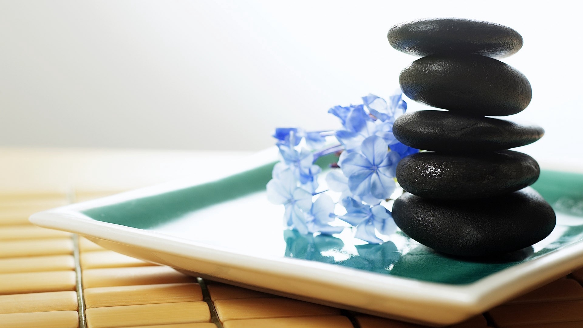 stones_therapy_flowers_massage_11078_1920x1080